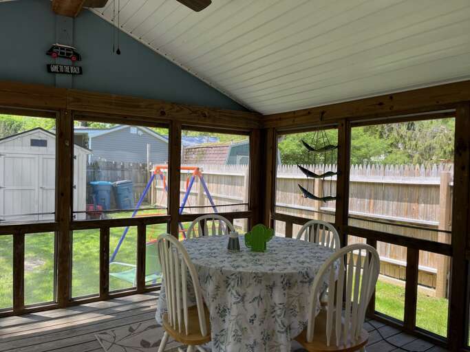Pointe Breeze Cottage